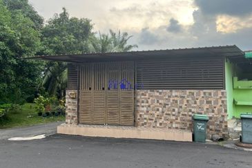 ‼️ Fully Reno, End Lot ‼️ Single Storey Terrace Taman Serai Wangi, Padang Serai