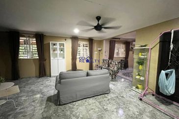 ‼️ Fully Reno, End Lot ‼️ Single Storey Terrace Taman Serai Wangi, Padang Serai