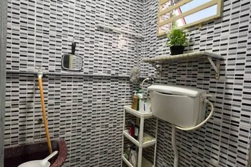 ‼️ Fully Reno, End Lot ‼️ Single Storey Terrace Taman Serai Wangi, Padang Serai