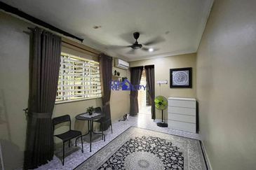 ‼️ Fully Reno, End Lot ‼️ Single Storey Terrace Taman Serai Wangi, Padang Serai