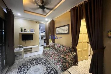 ‼️ Fully Reno, End Lot ‼️ Single Storey Terrace Taman Serai Wangi, Padang Serai