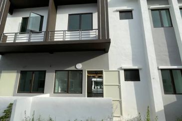 [Reno Modern Style]Double Storey Super Link Garden Homes @MEKARSARI ANGGUN BERTAM