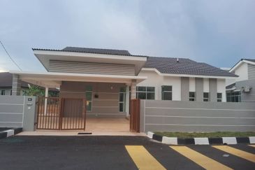 [Freehold & Rezab Melayu] BANGLO TAMAN LAMBAIAN JERAI @ GURUN 
