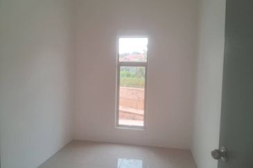 [Freehold & Rezab Melayu] BANGLO TAMAN LAMBAIAN JERAI @ GURUN 