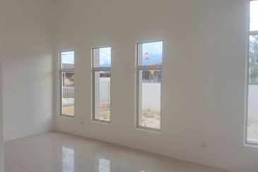 [Freehold & Rezab Melayu] BANGLO TAMAN LAMBAIAN JERAI @ GURUN 