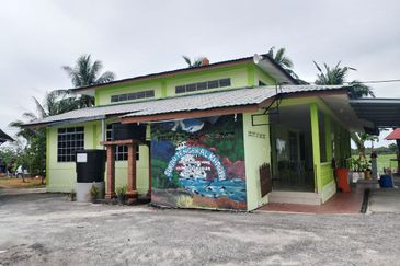  Sesuai Homestay!! View Sawah Padi,Tanah 1.48  Ekar, Parit 13 Sekincan (Pekan Sg Nibung), Selangor  (Geran Individu) 