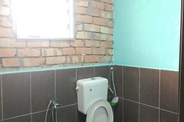  Homestay Untuk Dijual Lengkap 100% Fasiliti. 9 unit Chalet & Banglo Kayu Cantik. Boleh terus run bisnes!