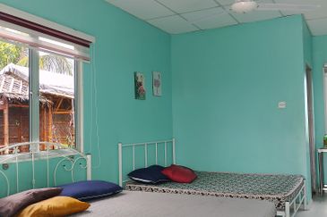  Homestay Untuk Dijual Lengkap 100% Fasiliti. 9 unit Chalet & Banglo Kayu Cantik. Boleh terus run bisnes!