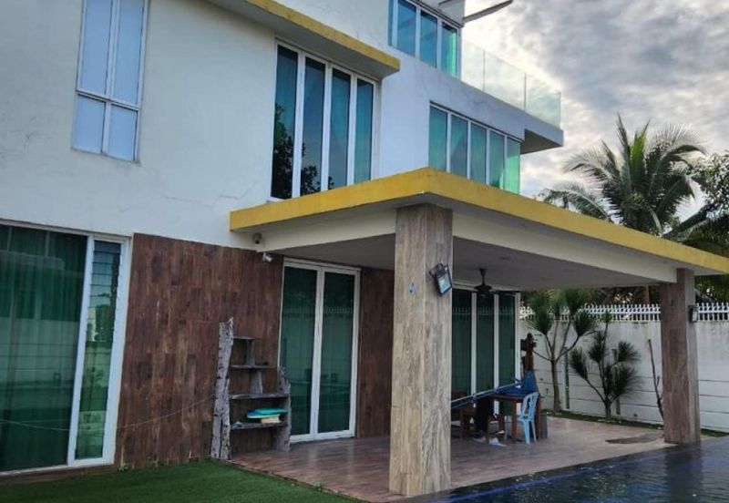 Avenue 6, Bandar Tun Hussein Onn