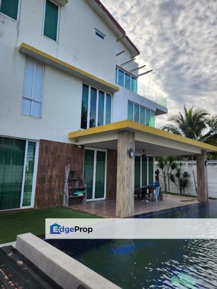 Fully Furnished 3 Storey Bungalow, Avenue 6, Bandar Tun Hussein Onn, Cheras, Selangor, Cheras