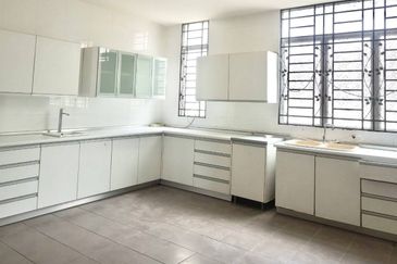 SPACIOUS | FACING PLAYGROUND DOUBLE STOREY SEMI D, KAJANG IMPIAN, SEKSYEN 7, BANDAR BARU BANGI