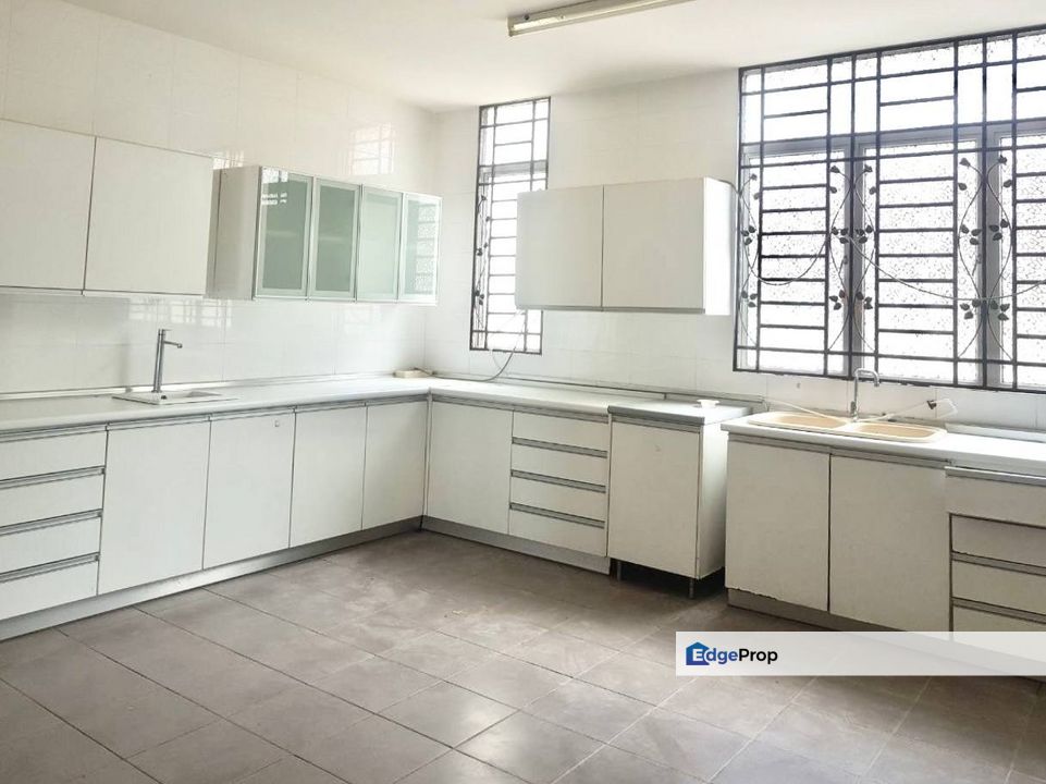 SPACIOUS | FACING PLAYGROUND DOUBLE STOREY SEMI D, KAJANG IMPIAN, SEKSYEN 7, BANDAR BARU BANGI, Selangor, Bangi