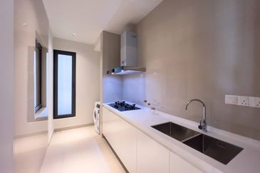 FULLY FURNISHED BIG UNIT Pavillion Embassy @ Jalan Ampang, Ampang, Kuala Lumpur