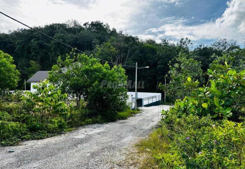 TANAH LOT BANGLO FREEHOLD