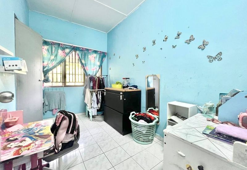 FREEHOLD NEAR SURAU FACING OPEN Double Storey, Taman Seri Mewah @ Kajang