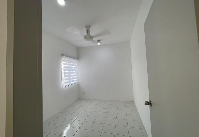 PARTIALLY FURNISHED Apartment Suasana Harmoni, Sungai Tangkas, Bangi 