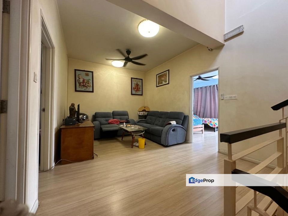 2.5 Storey Terrace House Sunway Alam Suria Section U10 Shah Alam, Selangor, Shah Alam