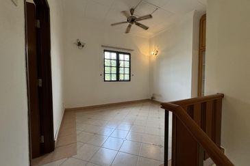 For Sale Corner Lot Double Storey Jalan SL 10 Bandar Sg Long Cheras