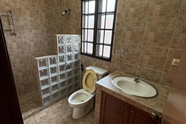 For Sale Corner Lot Double Storey Jalan SL 10 Bandar Sg Long Cheras