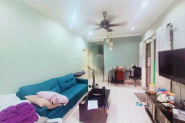 For Sale Cornerlot Single Storey Semi D Taman Desaria, Nilai