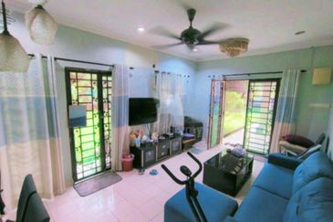 For Sale Cornerlot Single Storey Semi D Taman Desaria, Nilai