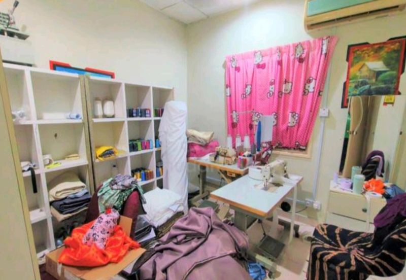 For Sale Cornerlot Single Storey Semi D Taman Desaria, Nilai