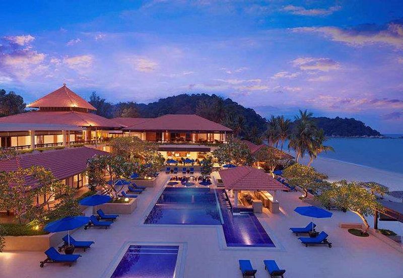 Hotel Grant Hyatt in Teluk Cempedak Pahang For Sale