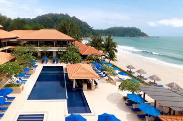 Hotel Grant Hyatt in Teluk Cempedak Pahang For Sale
