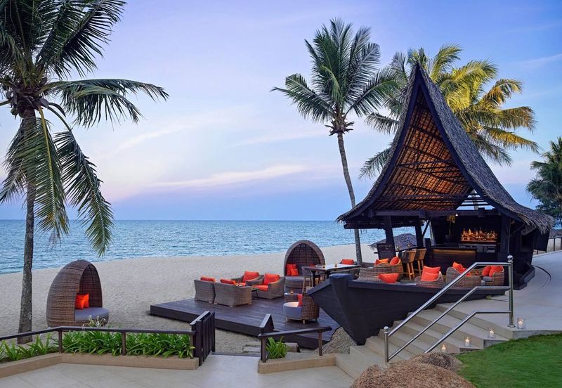 Hotel Grant Hyatt in Teluk Cempedak Pahang For Sale