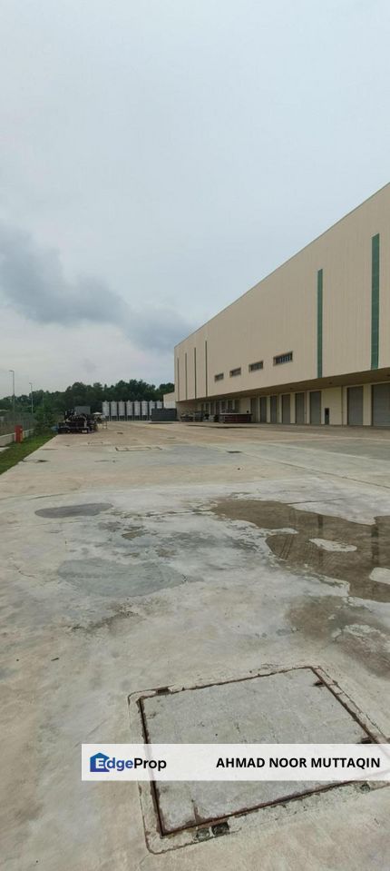 Warehouse Olak Lempit Banting For Rent, Selangor, Banting