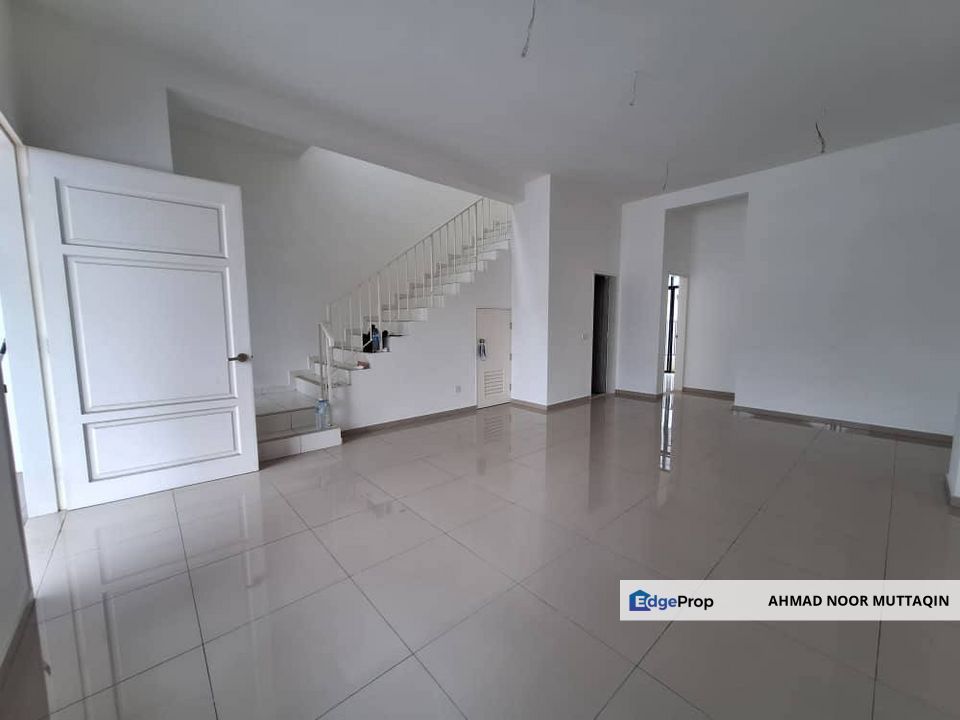 Double Storey Terrace House Graham Garden Eco Grandeur For Sale for ...