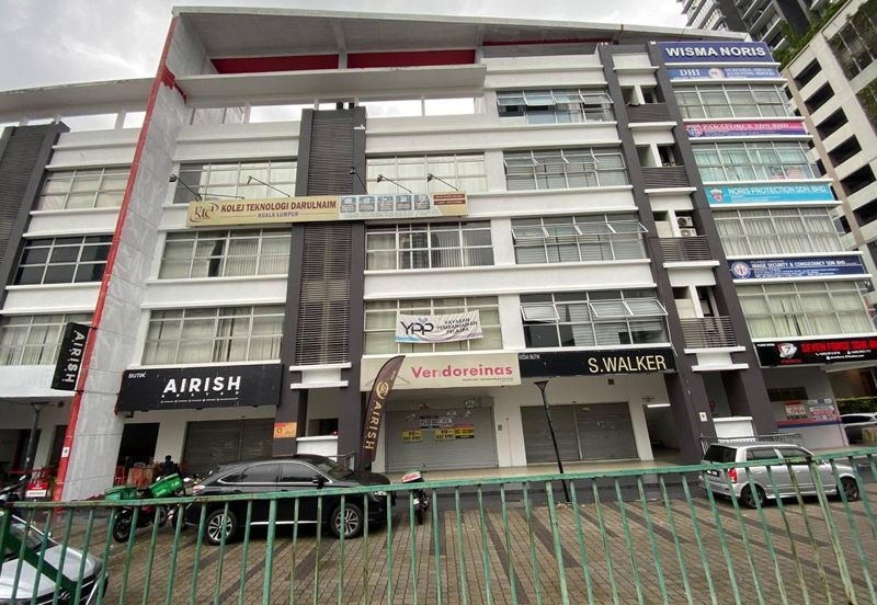 5 Storey Shop Lot in Plaza Paragon Point, Bangi For Sale