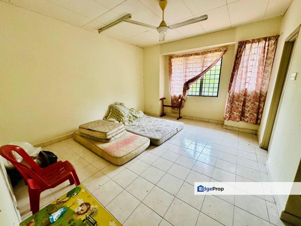 Facing Open Double Storey Terrace Taman Vista Emas Bangi for Sale, Selangor, Bangi