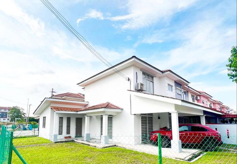 CORNER Double Storey in Bandar Saujana Putra For Sale