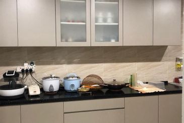 3 Storey Semi-D in 1080 Residence Puncak Saujana KajangFor Sale