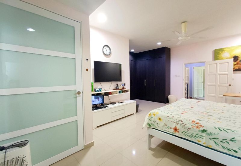 Double Storey Terrace House Seksyen 7 Bandar Sungai Long For Sale