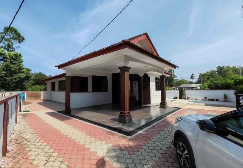 Single Storey Bungalow Kampung Balai Maras Kuala Terengganu For Sale