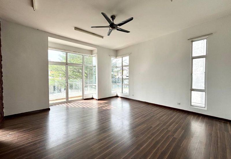 Daisy @ D'Impian Tropika