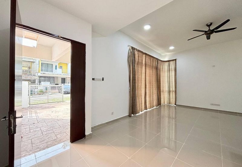 Daisy @ D'Impian Tropika