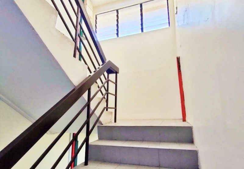 5 Storey Hotel at Kelana Jaya For Sale