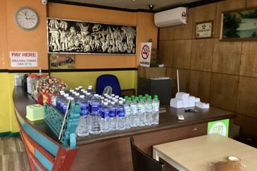 Four Storey Shop Lot Petaling Jaya For Sale