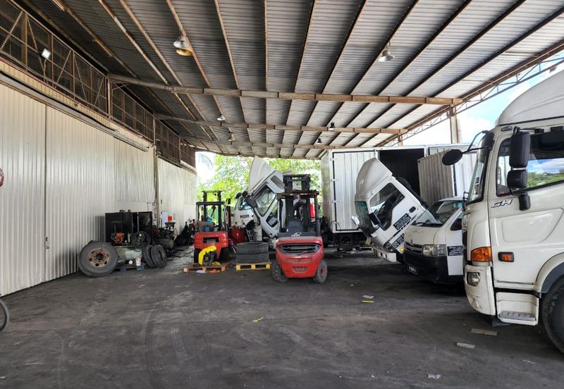 Single Storey Warehouse Subang Jaya For Sale