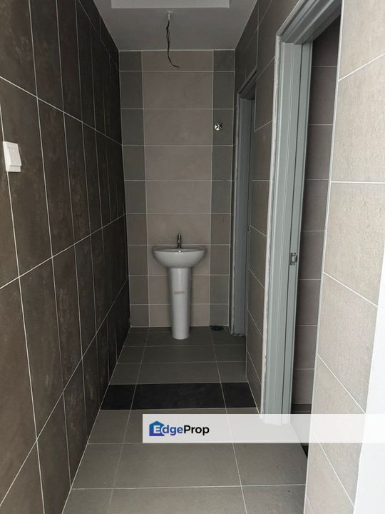 Radius Business Park Ground Floor Shop Lot For Rent, Selangor, Cyberjaya