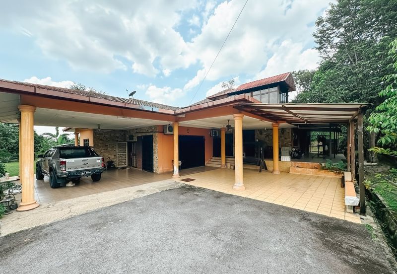 Kampung Sungai Kantan