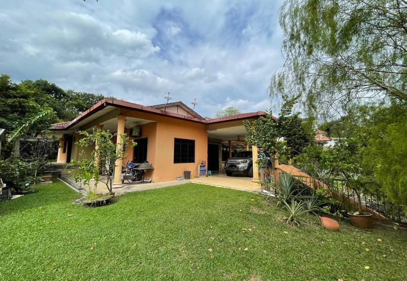 Kampung Sungai Kantan