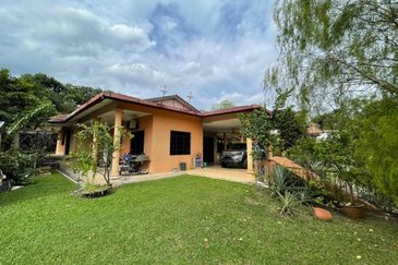 Kampung Sungai Kantan