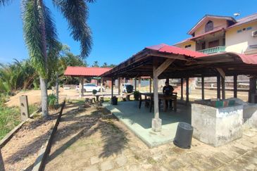 Kampung Pulau Melaka