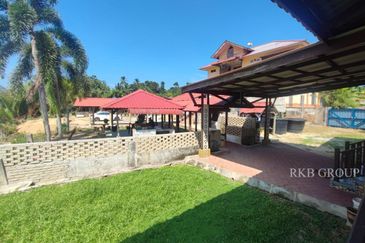 Kampung Pulau Melaka