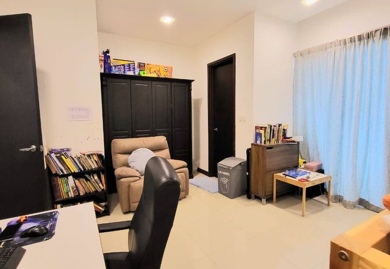 Trillium, Perdana Lakeview East