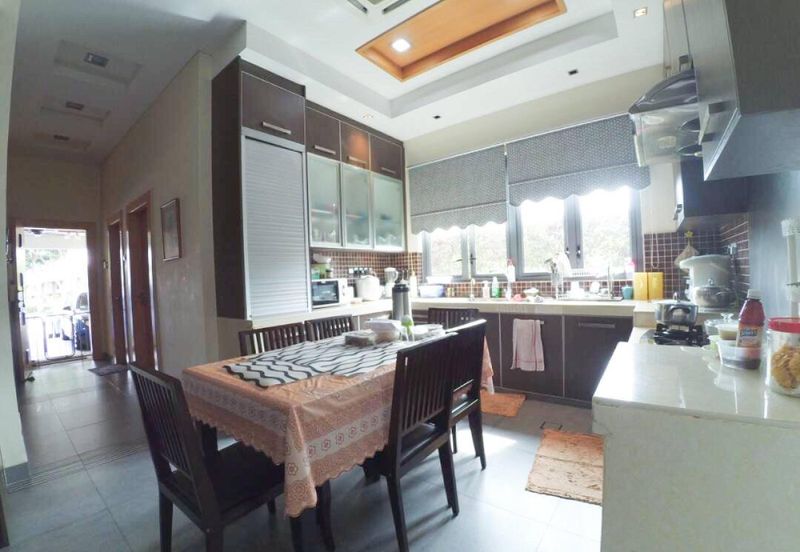 Perdana Lakeview East